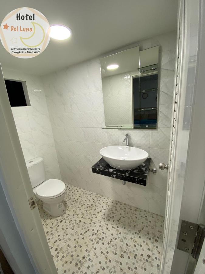 Hotel Del Luna Бангкок Экстерьер фото